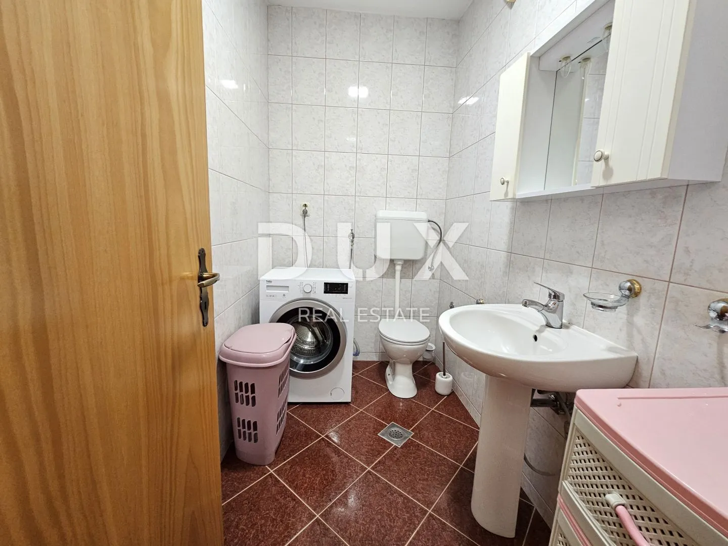 istra, pula - kvalitetna obiteljska apartmanska kuća na atraktivnoj lokaciji - slika 121