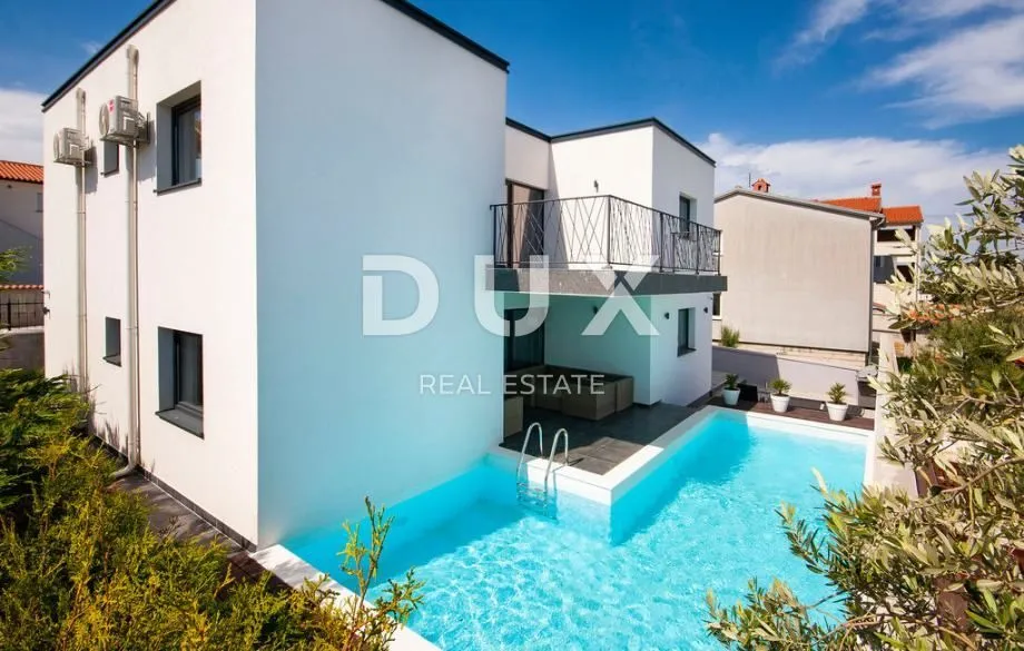 ISTRA, PULA, ŠTINJAN- Moderna vila s bazenom i pogledom na more - Štinjan, Pula
