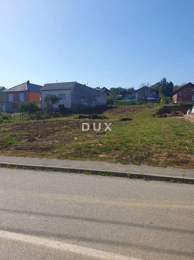SLAVONIJA, POŽEGA - Građevinska parcela 1245m², odlična lokacija uz cestu - Alaginci, Požega