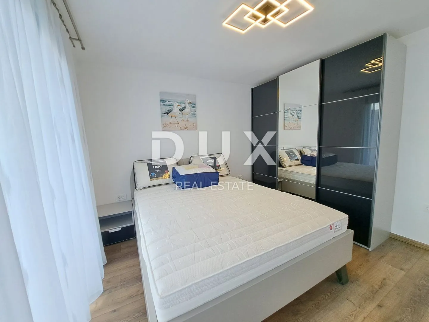 opatija, lovran - luksuzna vila s dva stana, dva bazena i pogledom na more - slika 28