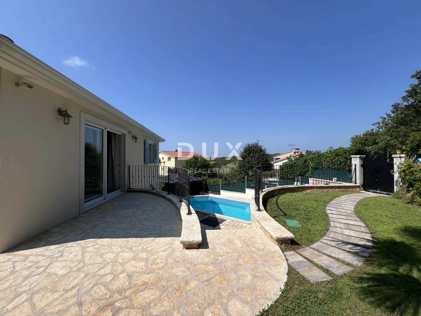 istra, poreč, samostojeća kuća, 180 m2, dva stana, bazen - slika 9