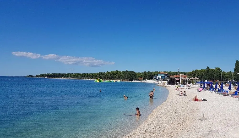 istra,fažana- obiteljska kuća 150m od mora! - slika 16