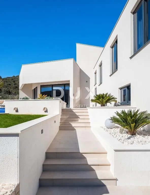 dalmacija, trogir - luksuzna vila s bazenom - slika 6