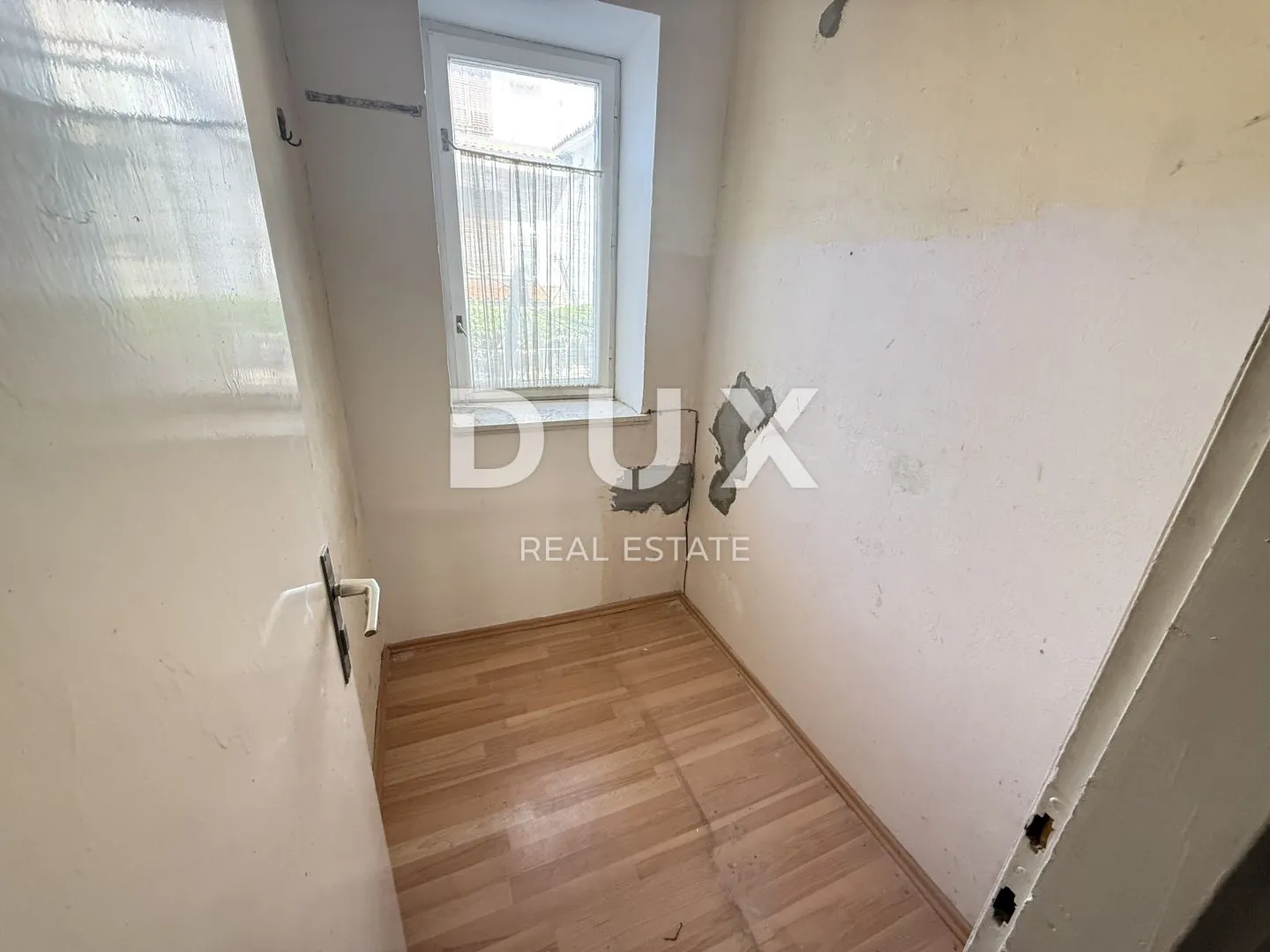 kvarner, crikvenica, dvoetažni apartman, 84 m2, 1. red do mora, centar - slika 6