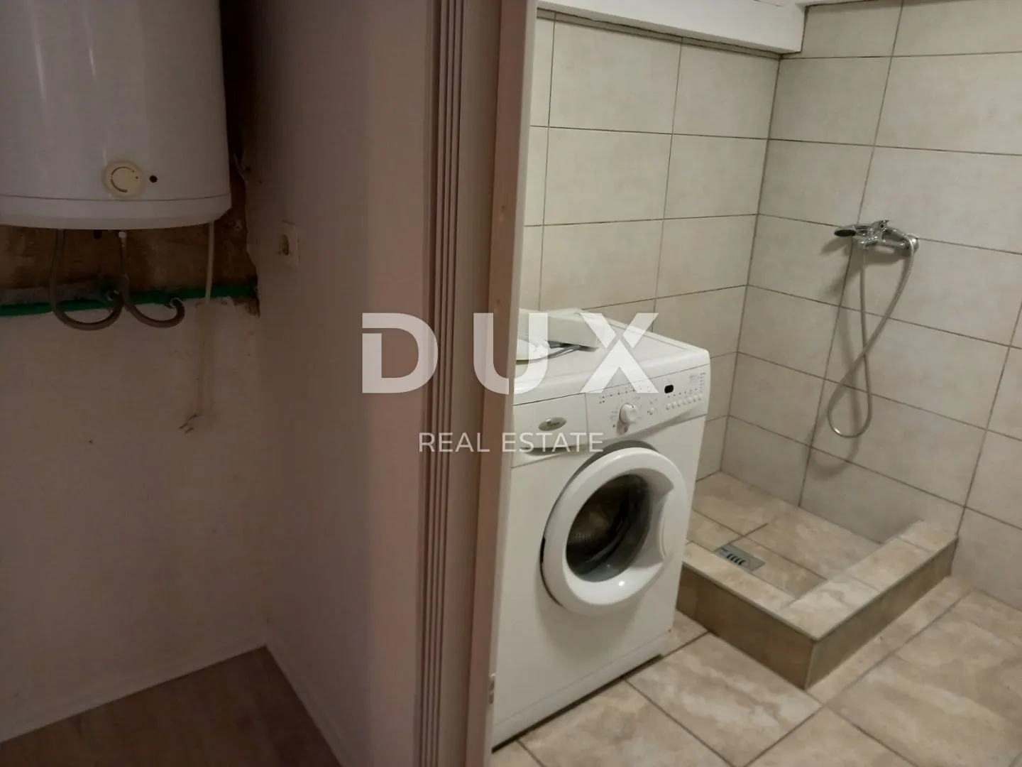bribir - kuća sa dva stana - slika 8