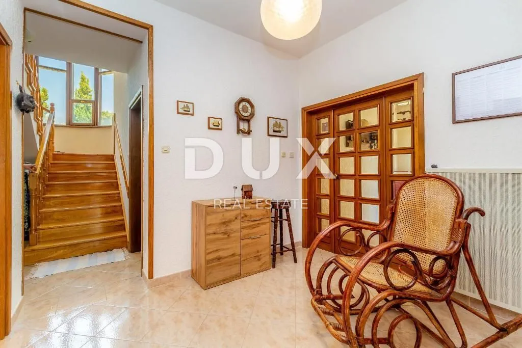 otok krk, šotovento - samostojeća kuća sa 3 apartmana i pogledom na more - slika 18