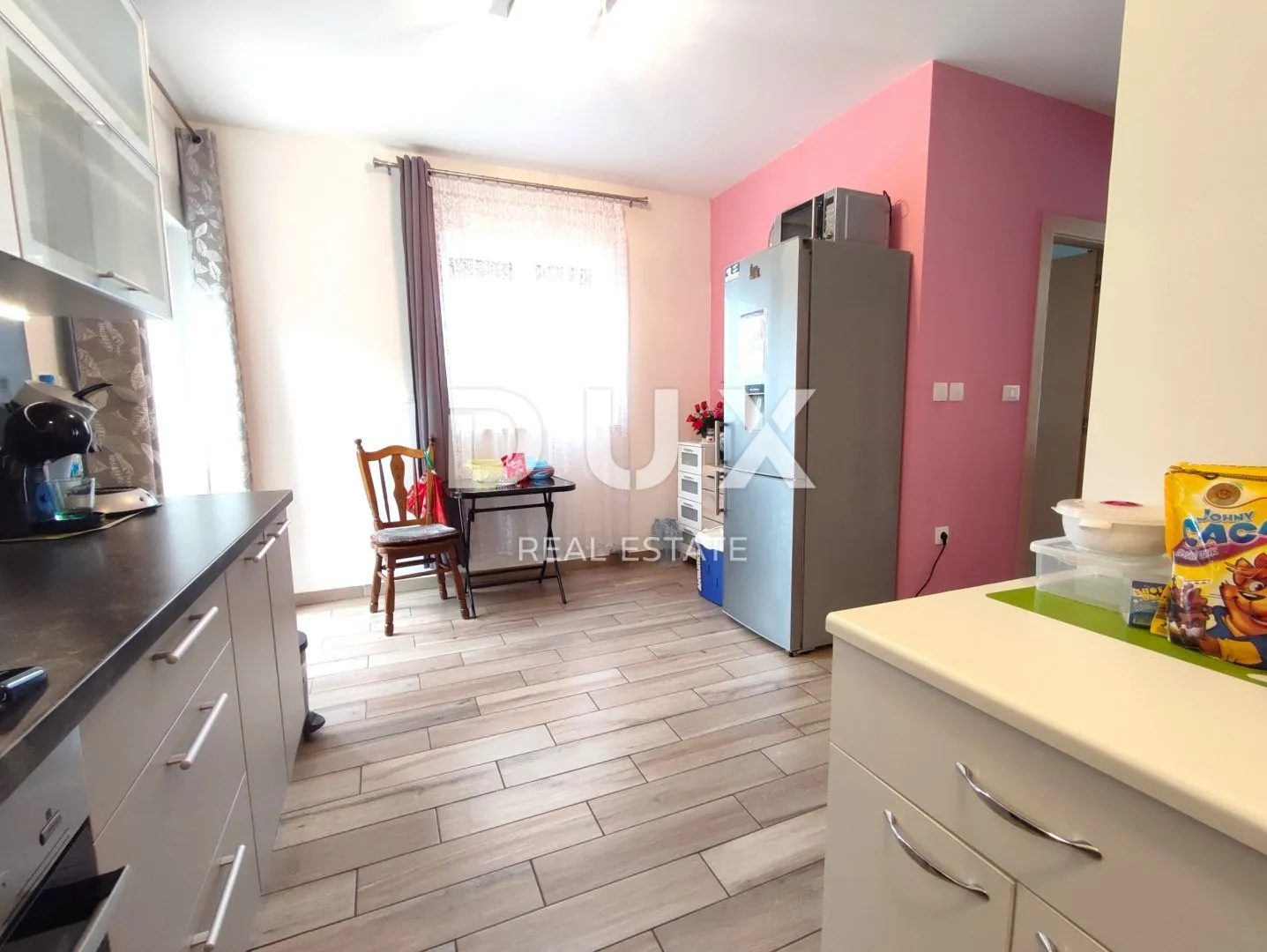 istra, banjole - dvoetažni stan sa vrtom u novogradnji - slika 8