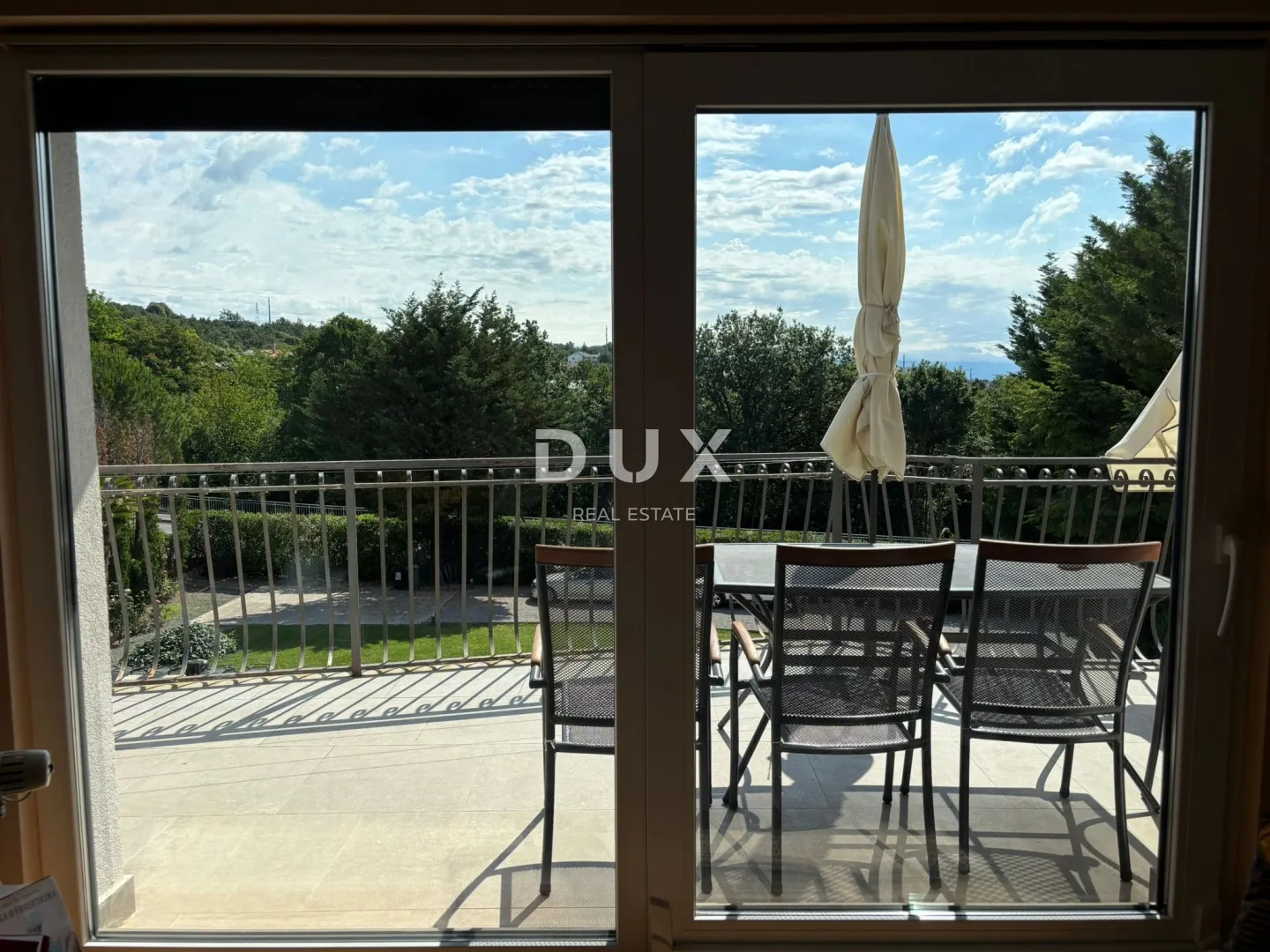 opatija, matulji - obiteljska vila s dva stana , garažom i bazenom! - slika 35