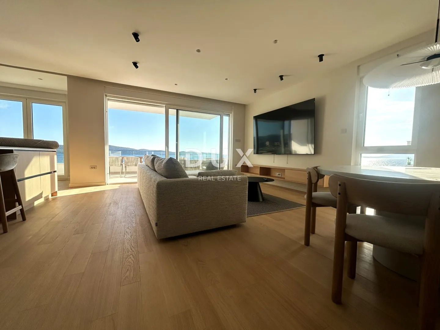 ŠIBENIK, ŽABORIĆ - Dizajnerski penthouse 1.red uz more - Žaborić, Šibenik