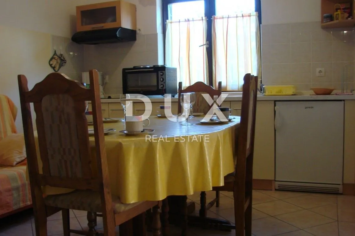 istra, novigrad - apartmanska kuća 650m od mora - slika 12
