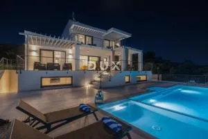 crikvenica, šmrika - luksuzna vila s bazenom i predivnim pogledom na more - slika 3