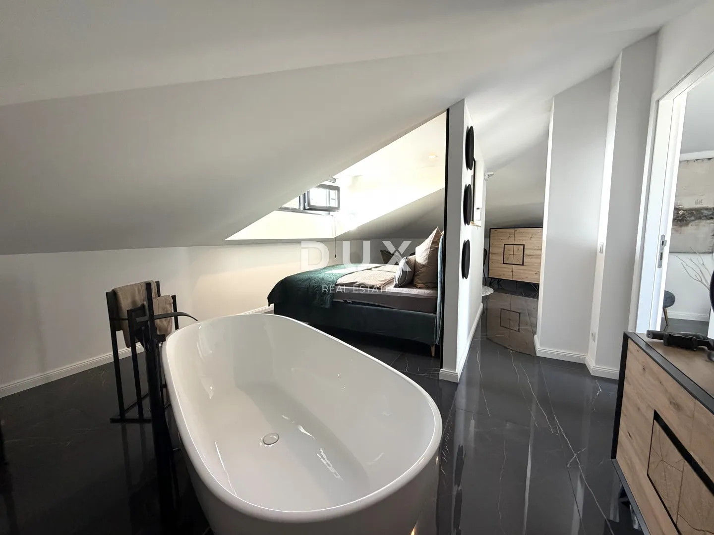poreč, kosinožići, četverosobna vila, 510 m2, s bazenom - slika 39