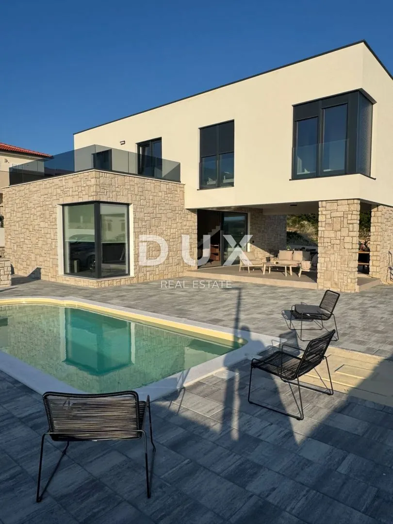 otok pag, kolan - vila 200m2 s bazenom + okoliš 400m2 - slika 10