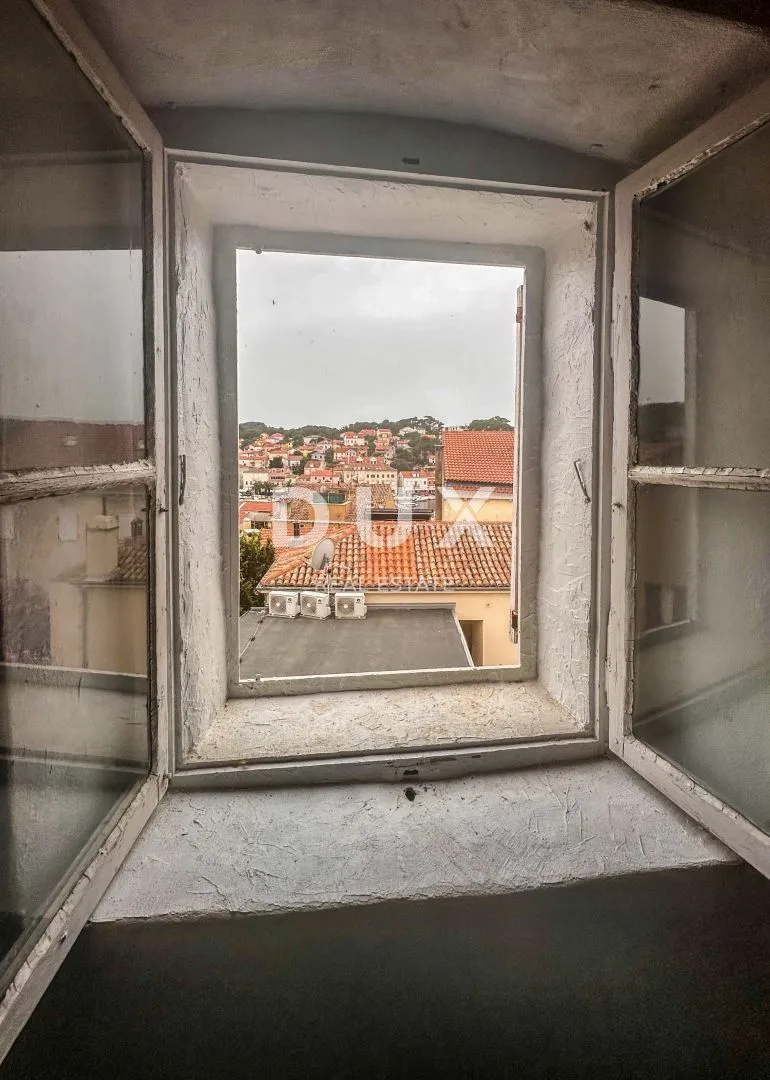 mali lošinj, centar- kuća za adaptaciju 90 metara od mora! - slika 24
