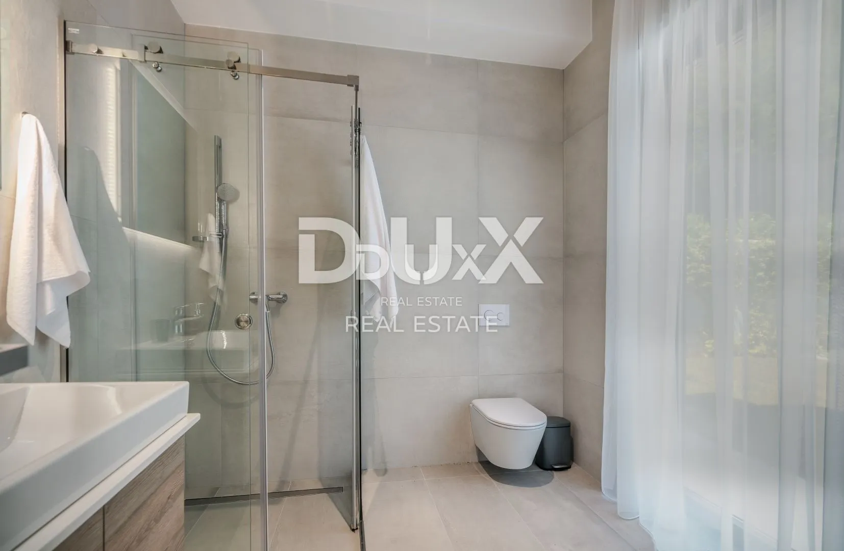 opatija – moderna luksuzna vila s dvije stambene jedinice i panoramskim pogledom na more - slika 37