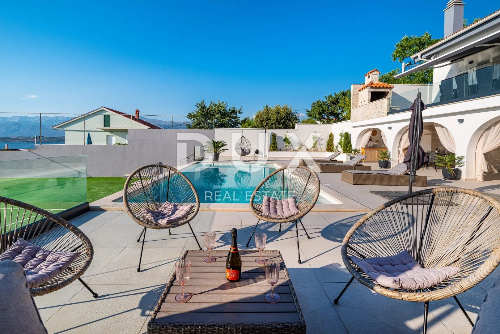 zadar, novigrad - prekrasna vila s bazenom u blizini mora - slika 12