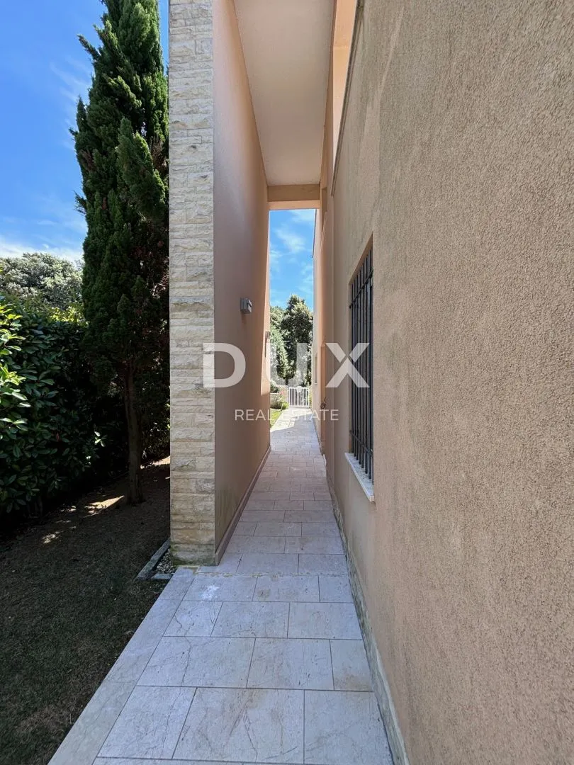 zadar, kožino - predivna vila s bazenom 100 m od mora - slika 11