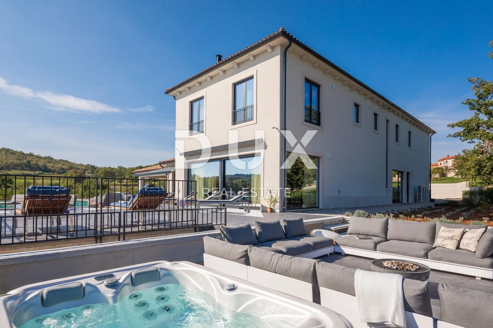 istra, motovun - luksuzna vila s pogledom na prirodu! - slika 5