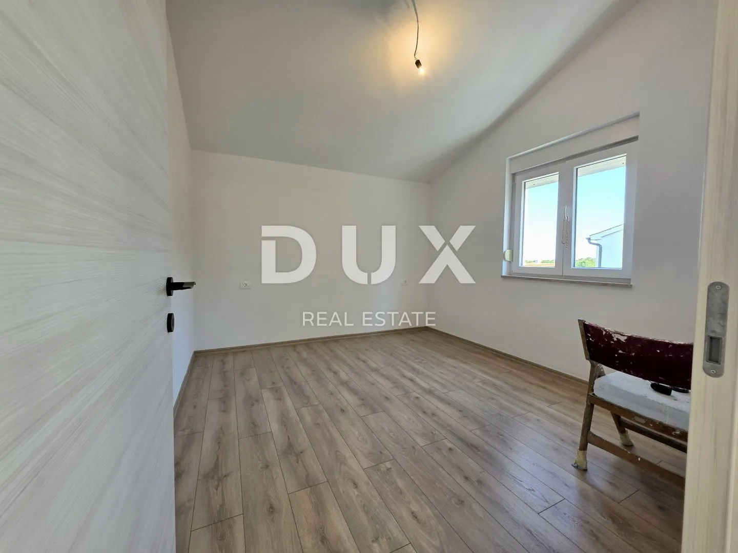 istra, šišan - apartmanska kuća s dvije stambene jedinice i pomočnim objektom - slika 60