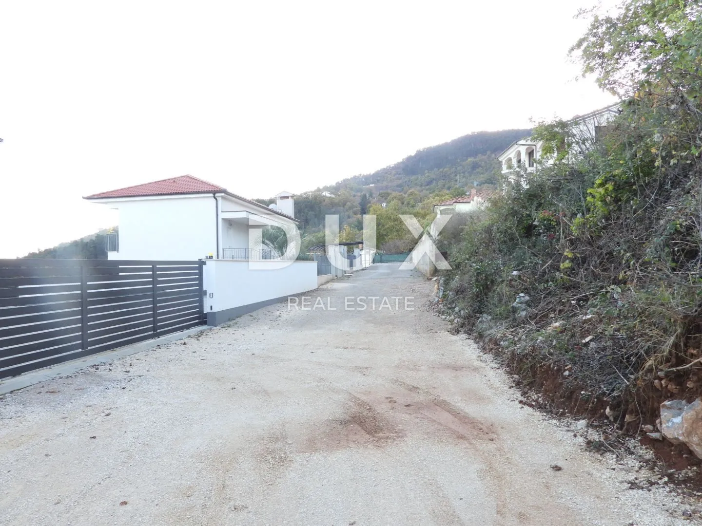 opatija, lovran, liganj - stan u vili s bazenom 120m2+terasa 27m2s panoramskim pogledom na more + okoliš 105m2 - slika 37