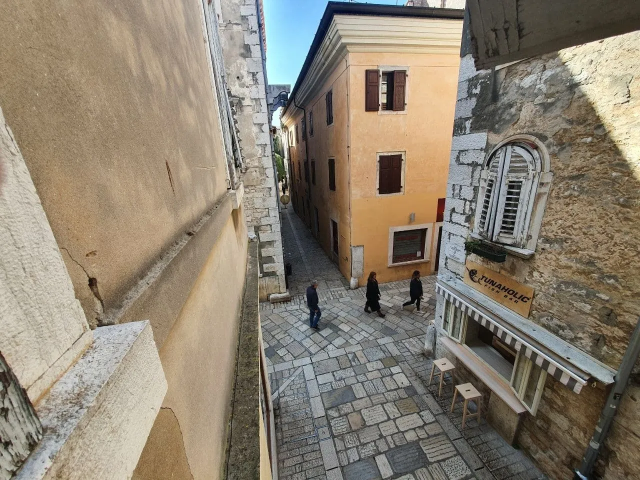 istra, poreč - prostrani stan u srcu starog grada - slika 24