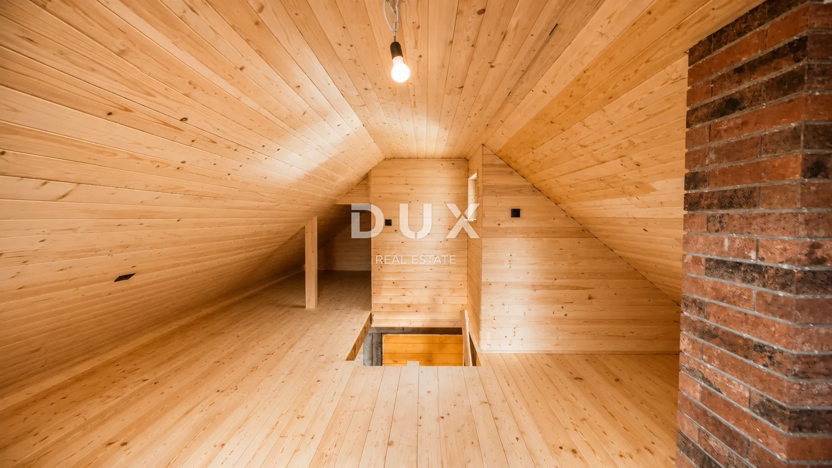 gorski kotar, lič, drvene kuće, tri sobe, 84m2+25m2 - slika 16