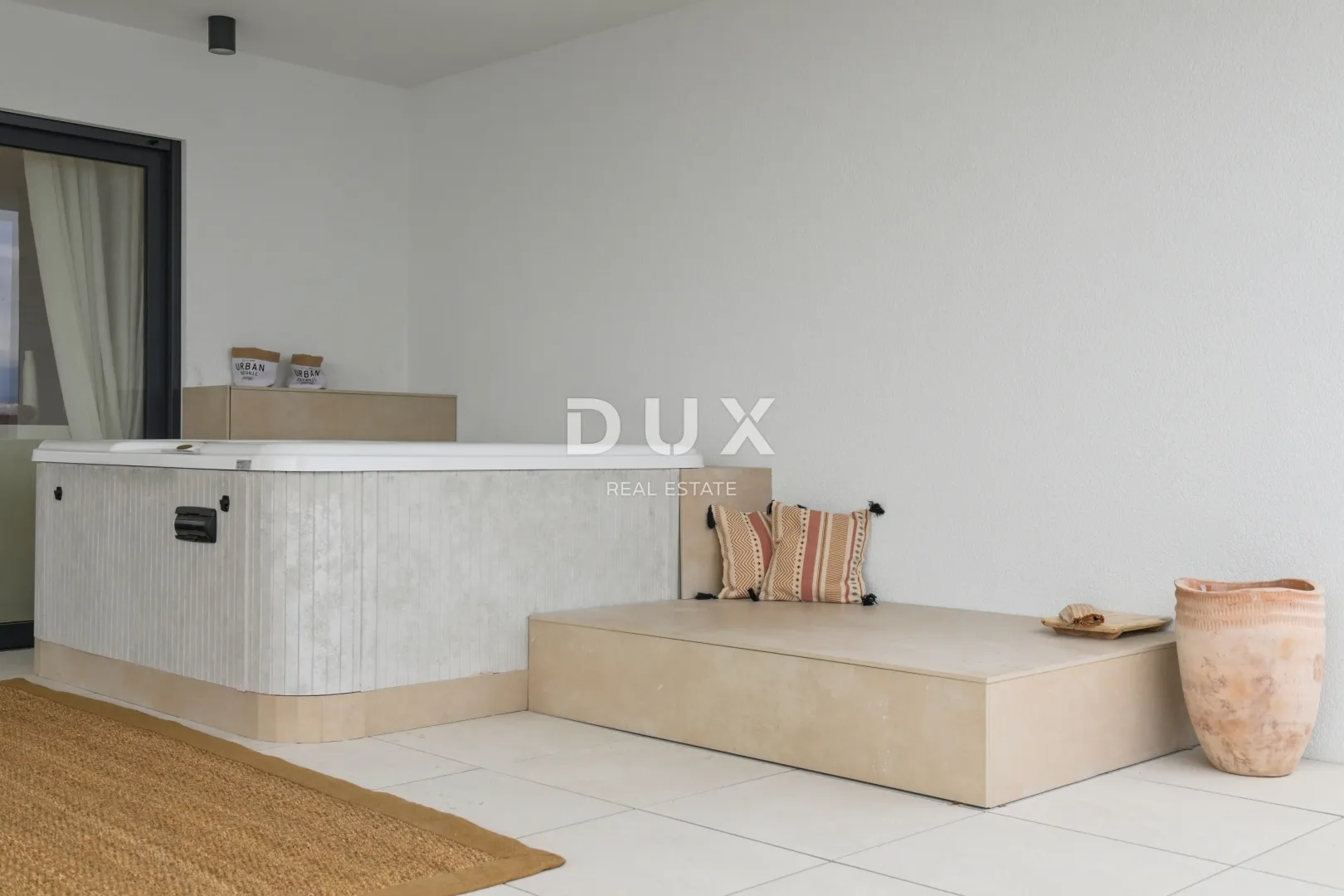 opatija, centar - dizajnerski penthouse s jacuzzijem i pogledom na more - slika 11