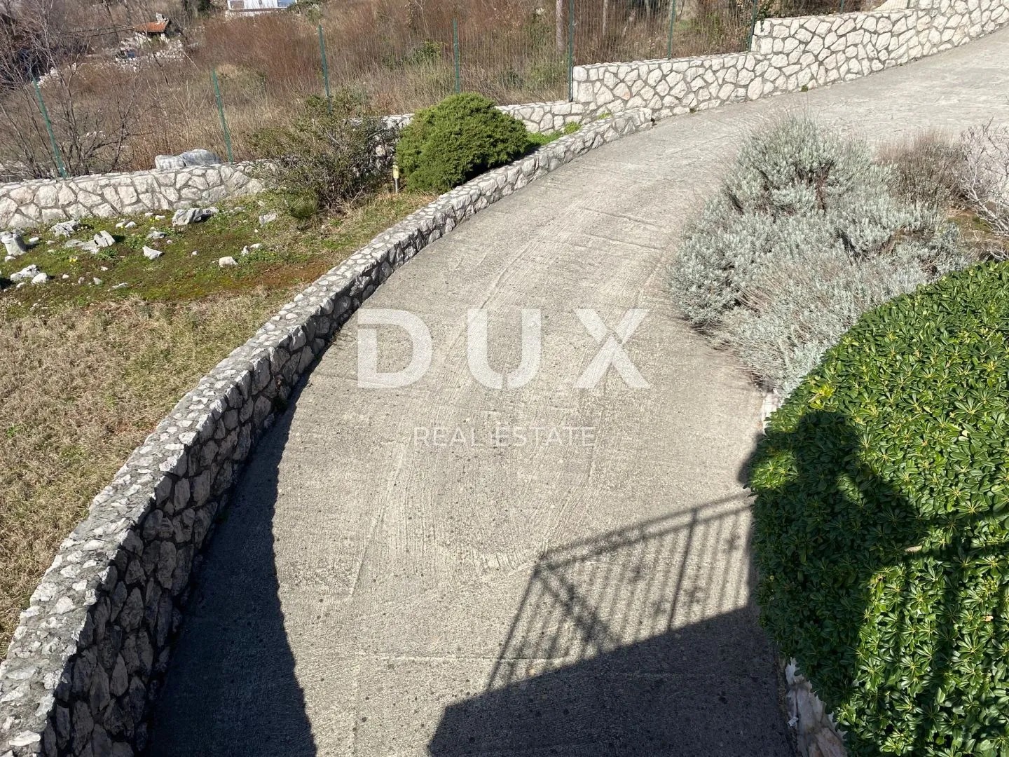 kraljevica, šmrika - samostojeća kuća s bazenom, garažom, okućnicom i pogledom na more! prilika! - slika 37