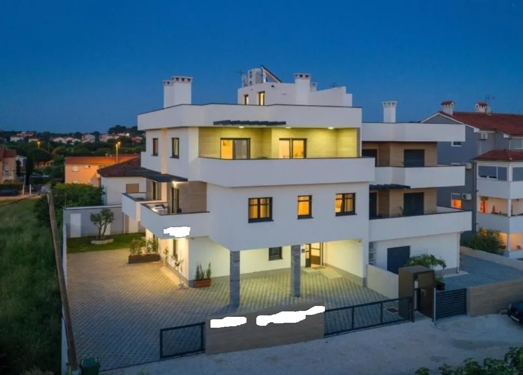 istra, pula - luksuzna apartmanska villa - slika 1
