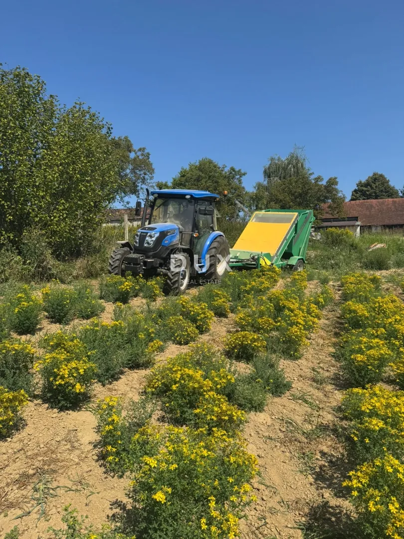 ZAGREB OKOLICA (GRADEC) - Farma bilja s turističkim potencijalom na više od 11 ha
