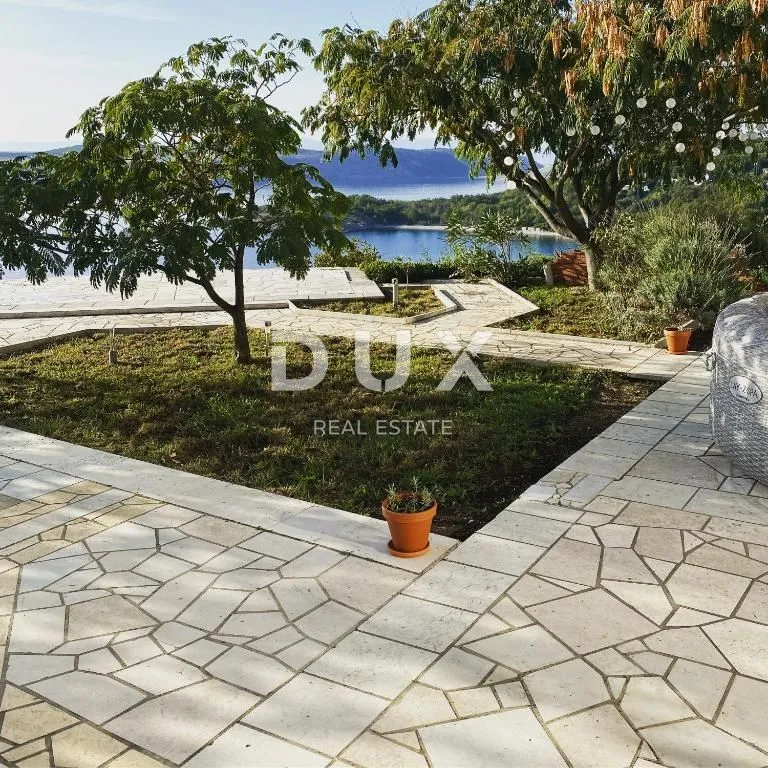 crikvenica, jadranovo -prostrani stan u prizemlju, 80 m od mora - slika 7