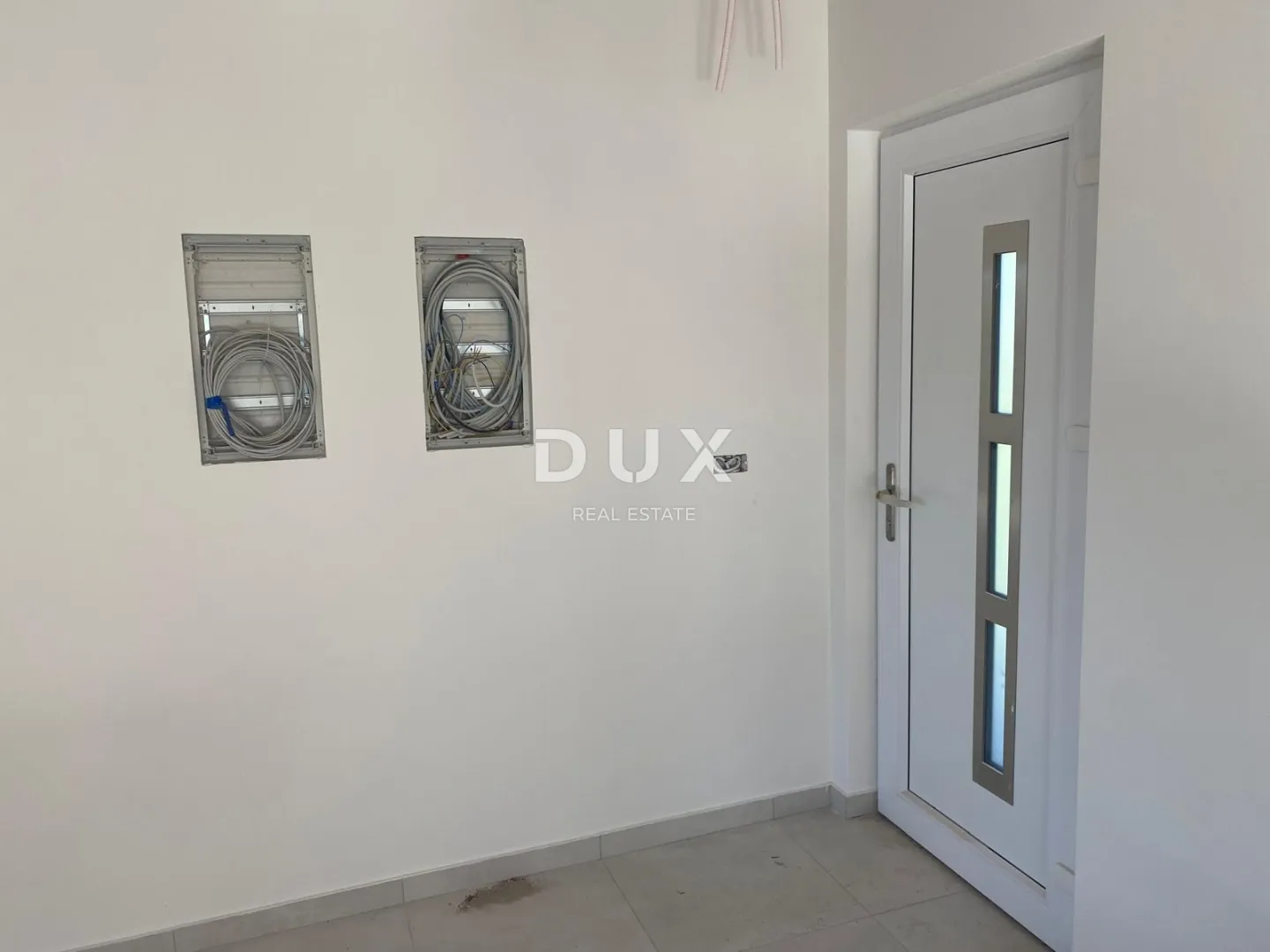 viškovo, strogi centar - poslovni prostor 100 m2 u novogradnji + 6 parkirnih mjesta! prilika! - slika 3