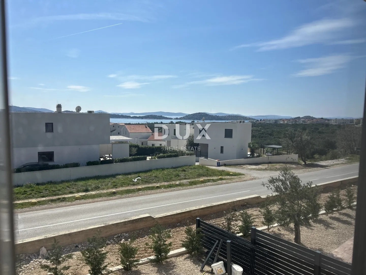 šibenik, vodice – duplex s bazenom i trajnim, otvorenim pogledom - slika 24