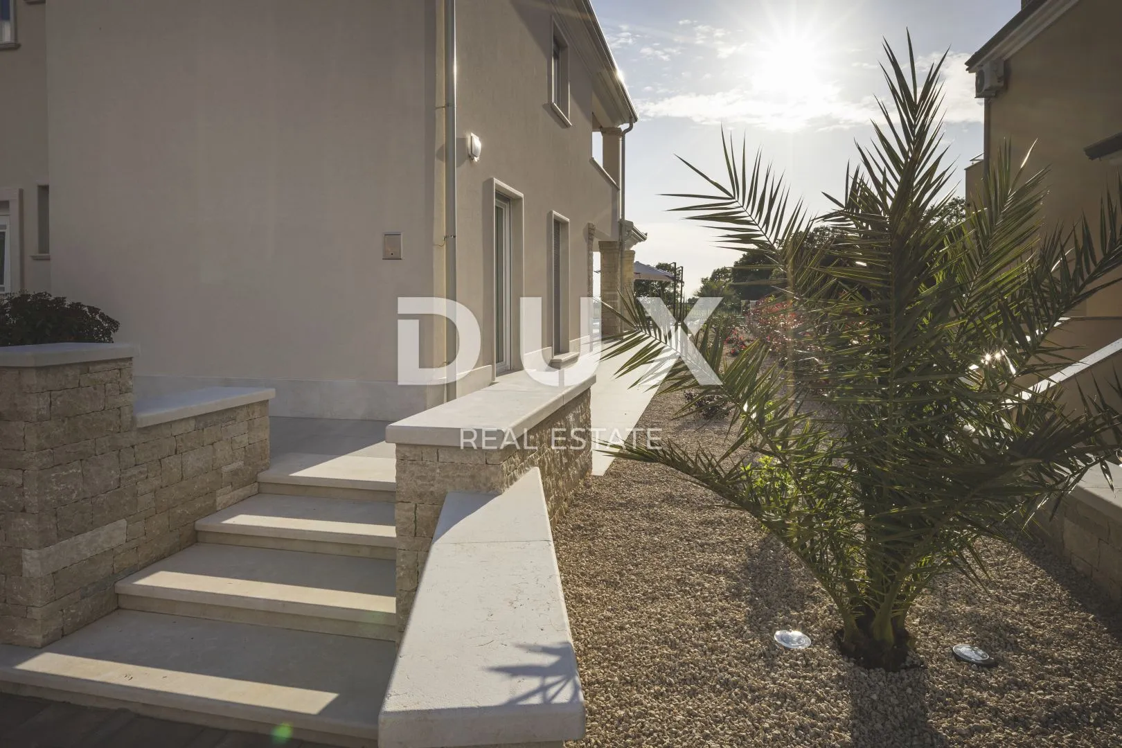 istra,umag - novogradnja 300 metara od mora - slika 21