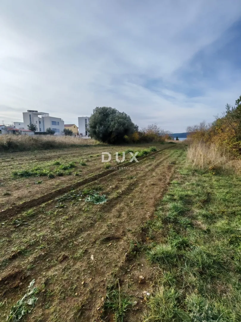 zadar, arbanasi - građevinska parcela 100 m od mora! - slika 3