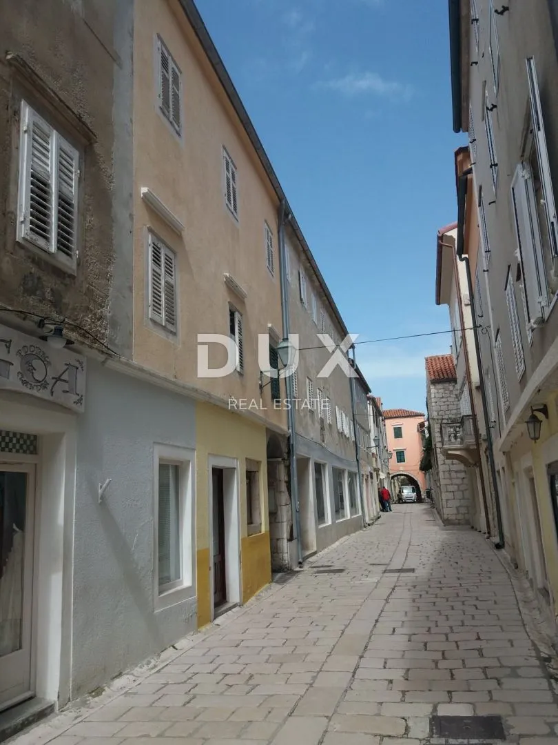 otok rab - prilika!! kamena kuća u nizu za adaptaciju - slika 9