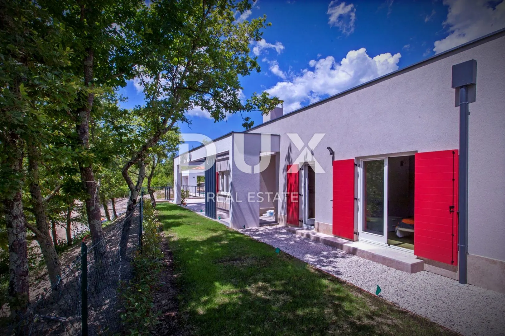 istra, motovun - kuća s bazenom na osami - slika 13