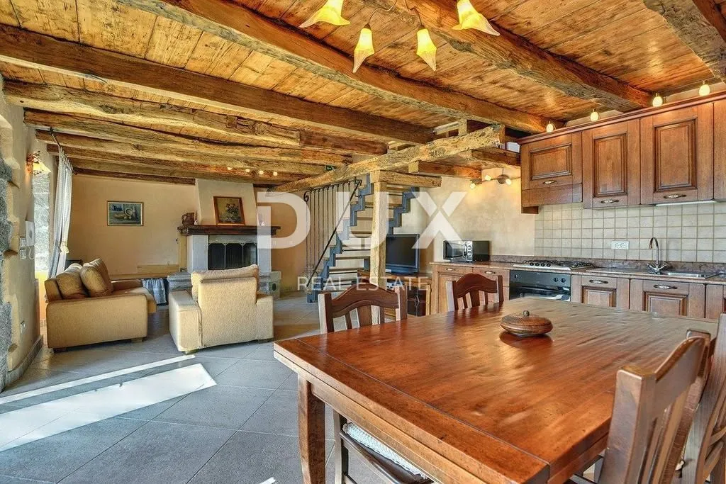 istra, lupoglav - kamene vile u rustikalnom stilu s panoramskim pogledom - slika 17