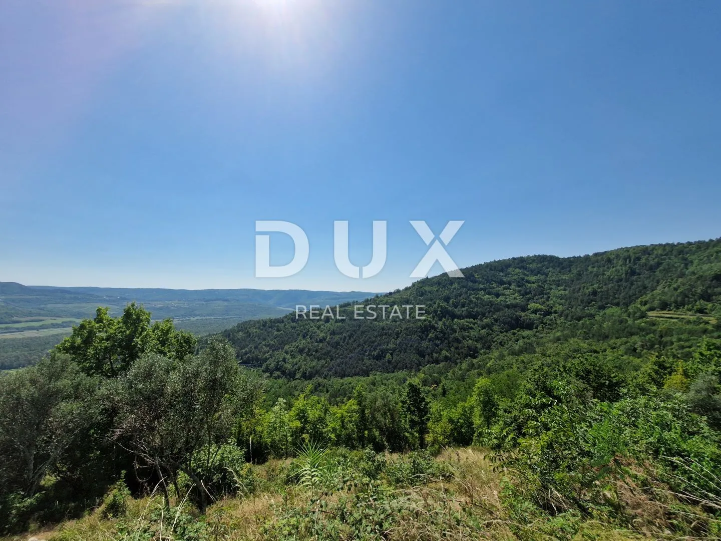 istra, oprtalj - kamena starina s panoramskim pogledom na zelenilo - slika 3