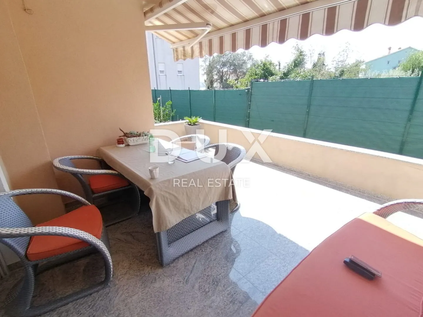 istra, medulin - obiteljska kuća 200m od mora! - slika 15