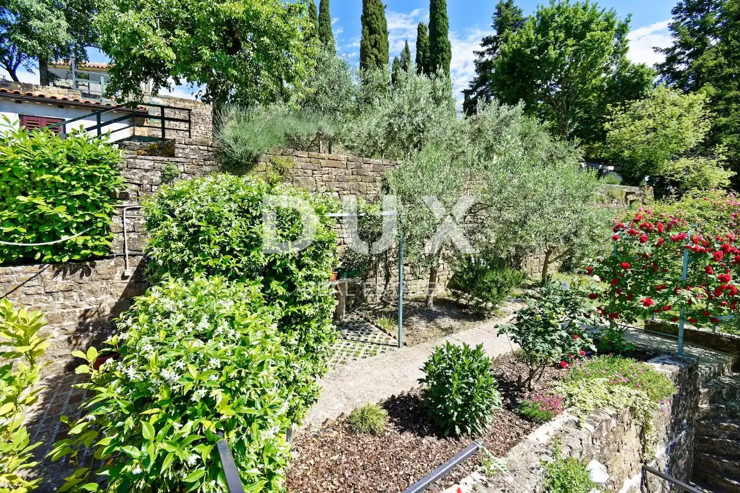 istra, grožnjan - kuća na atraktivnoj lokaciji - slika 4