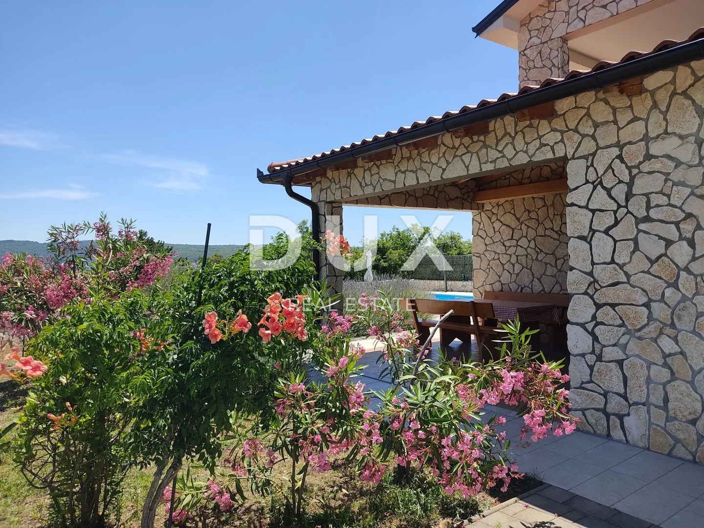otok krk - luksuzna vila s panoramskim pogledom na more - slika 6