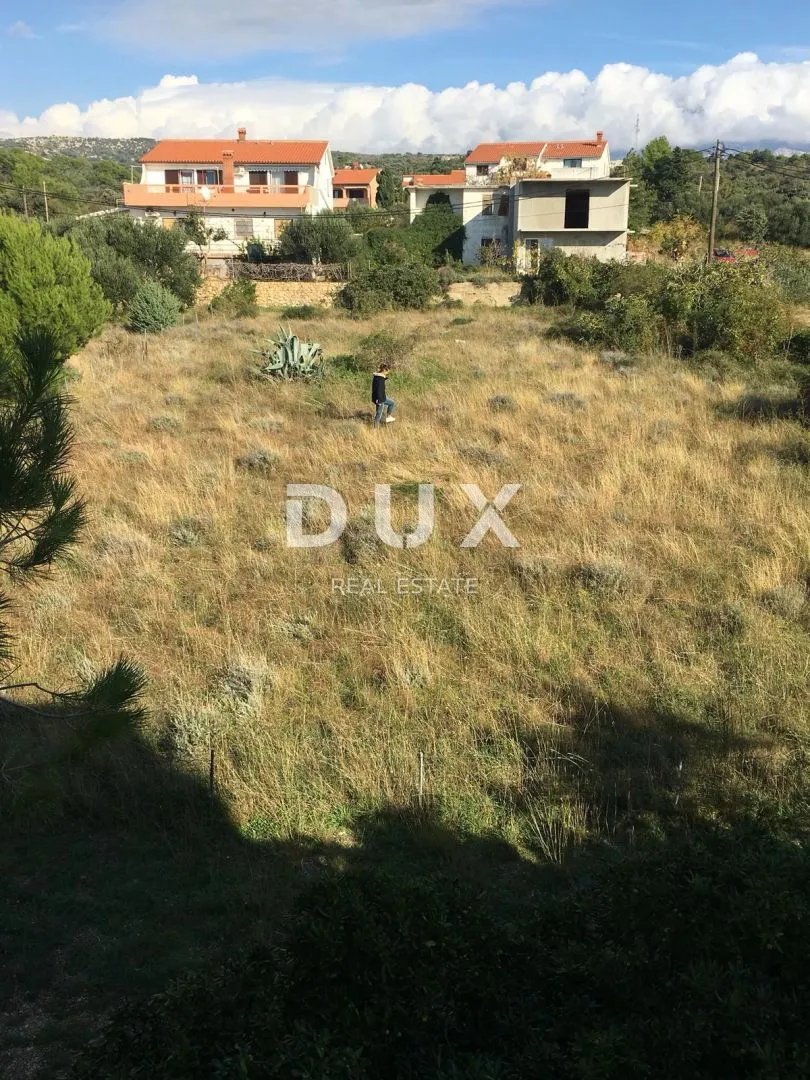 rab, barbat- građevinski teren 1125m2 za obiteljsku kuću / villu / apartmane / kuću za iznajmljivanje sa bazenom / kuću za odmor sa bazenom - slika 2
