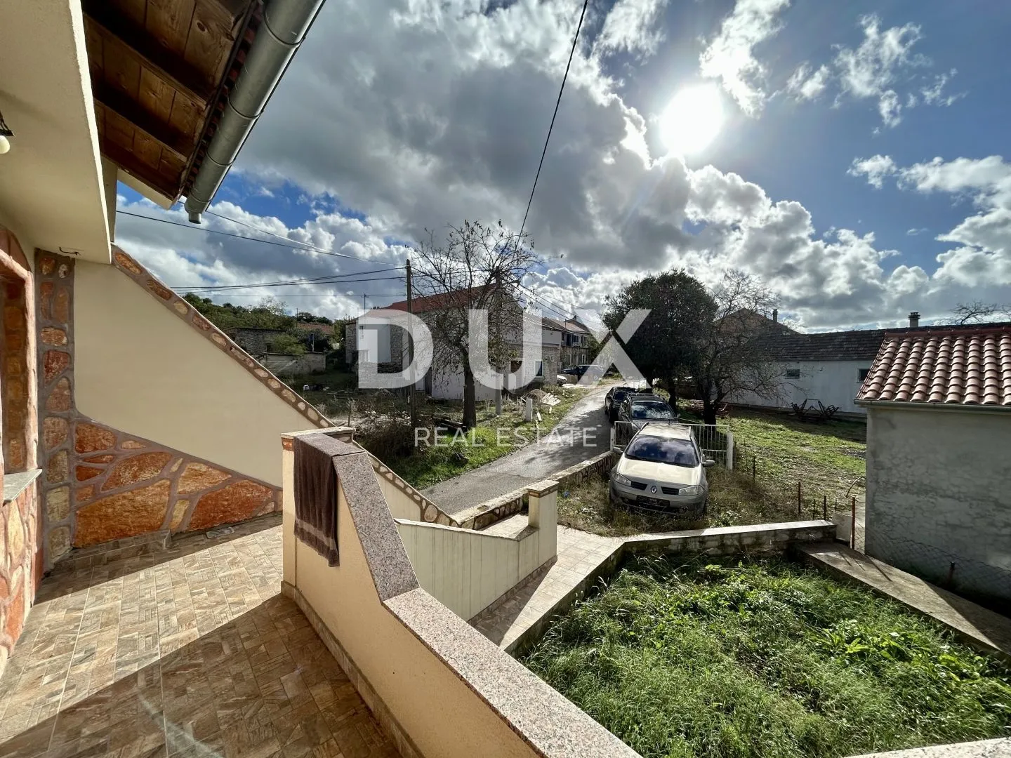 zadar, debeljak - prostrana kuća s pomoćnim objektom/apartmanom - slika 22