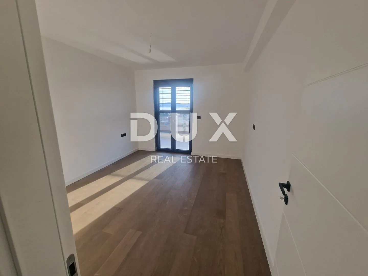 zadar, sv.filip i jakov - penthouse sa garažom i liftom - slika 18