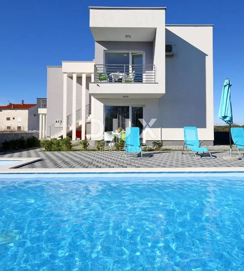 zadar, zaton - moderna vila s grijanim bazenom - slika 2