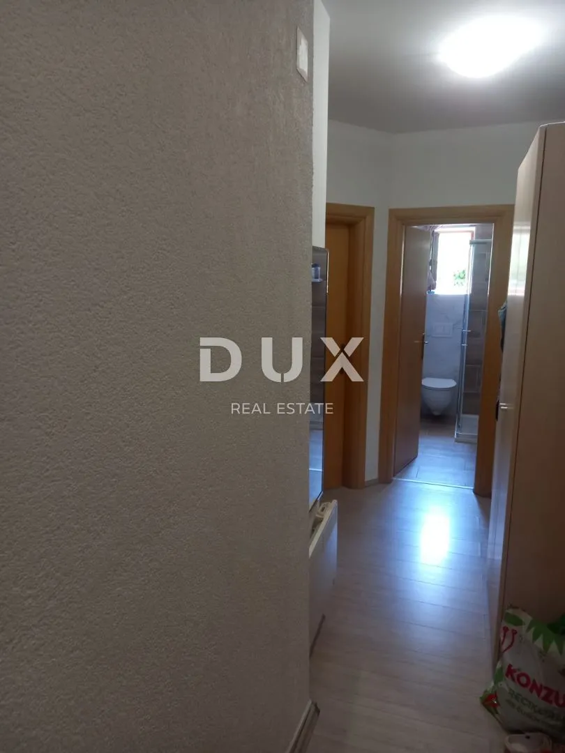 istra, volme - apartman s prostranom terasom, zelenilom i potpunim mirom - slika 12