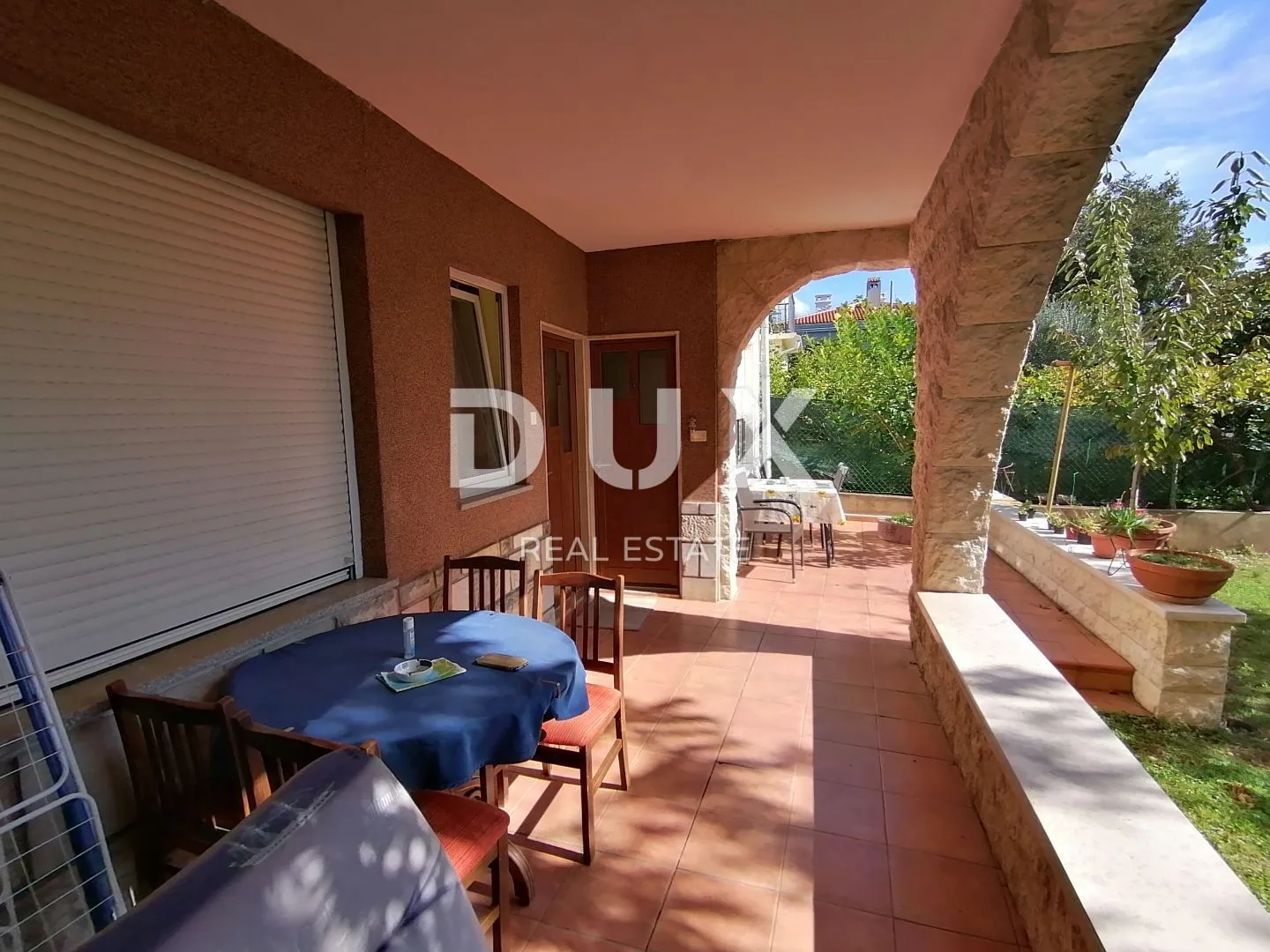 istra, pula - dva stana u centru grada 60m2 - slika 3