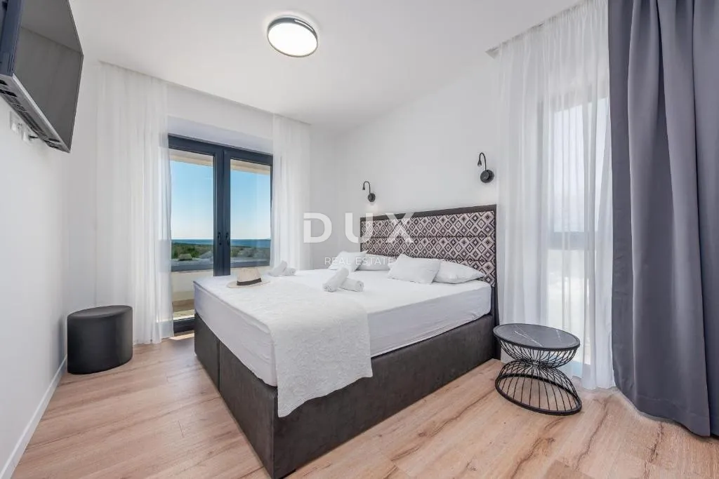 zadar, rovanjska - luksuzna vila s predivnim pogledom na more - slika 26