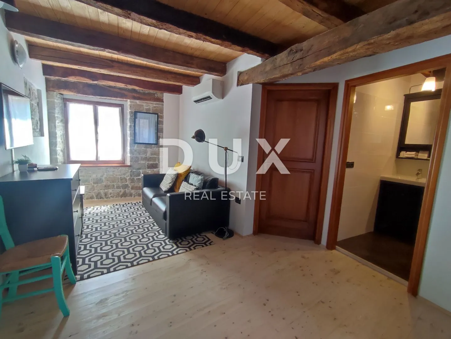 istra, oprtalj - autohtona kamena ljepotica s 3 apartmana - slika 14